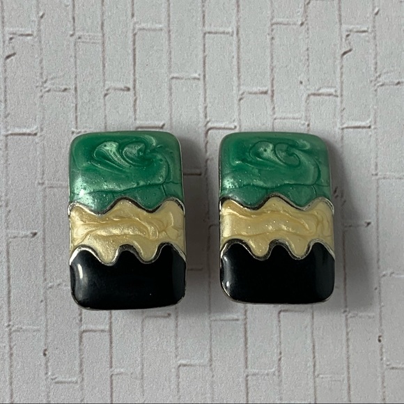 Vintage Enamel Clip On Earrings - Picture 1 of 4